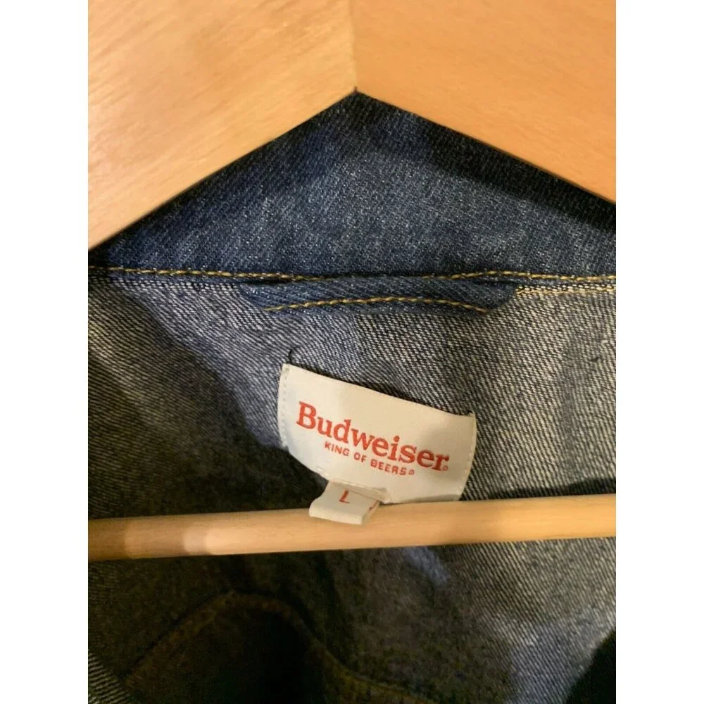 New Budweiser Denim Men’s Sz L Blue Trucker‎ Button Jean Logo Jacket NWT